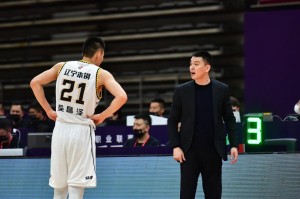 亚娱电竞官网-包含辽宁本钢围绕中超队长鼓劲广东宏远转会期队长鼓劲之后，清晨华盛顿奇才调整名单以备亚冠的词条